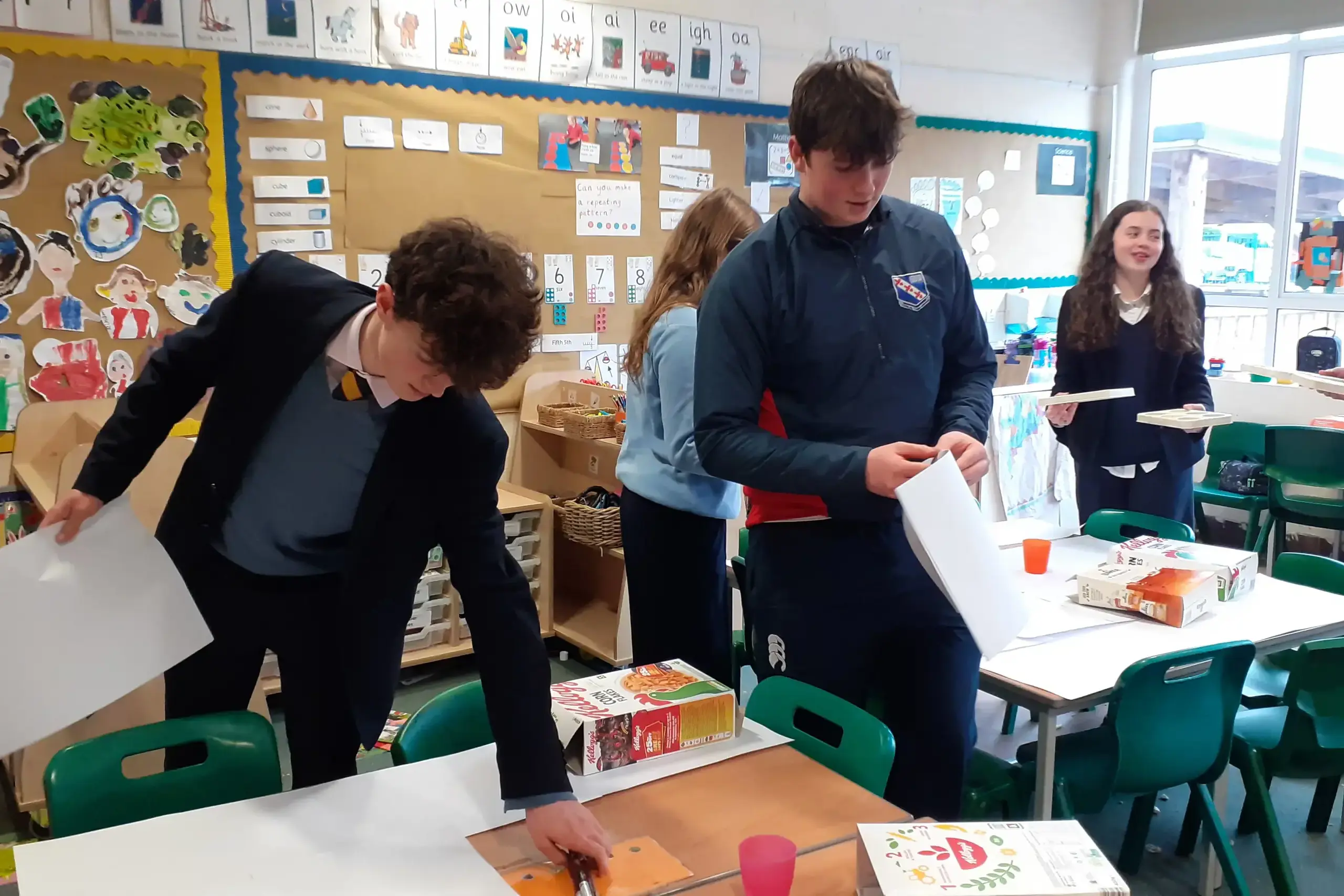 Monkton pupils volunteering